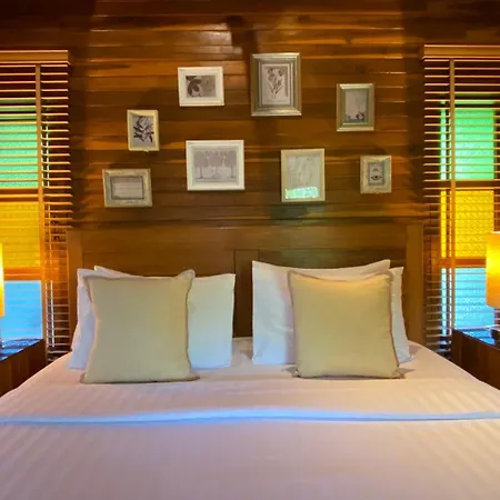 Nan Seasons Boutique Resort Room photo