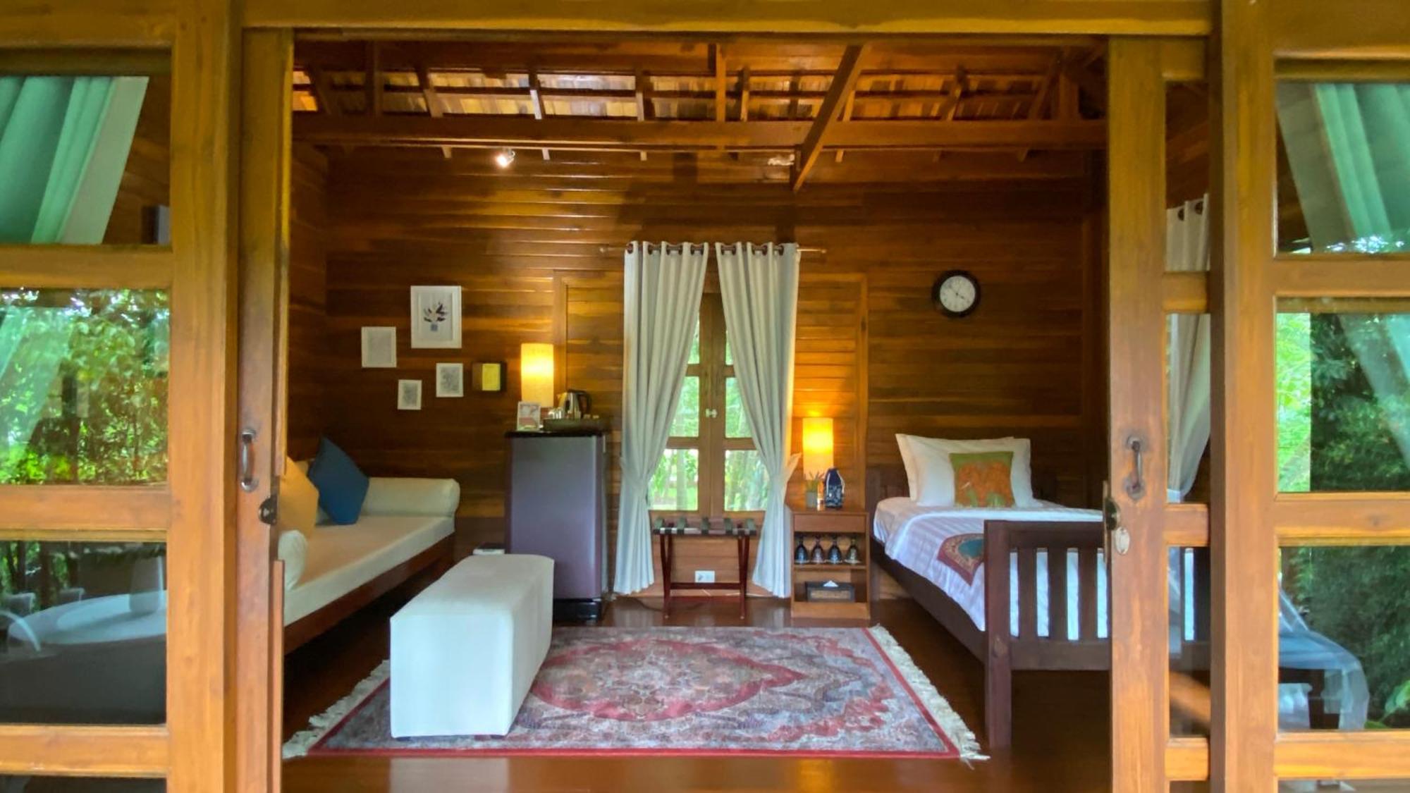 Seasons Boutique 4* Nan